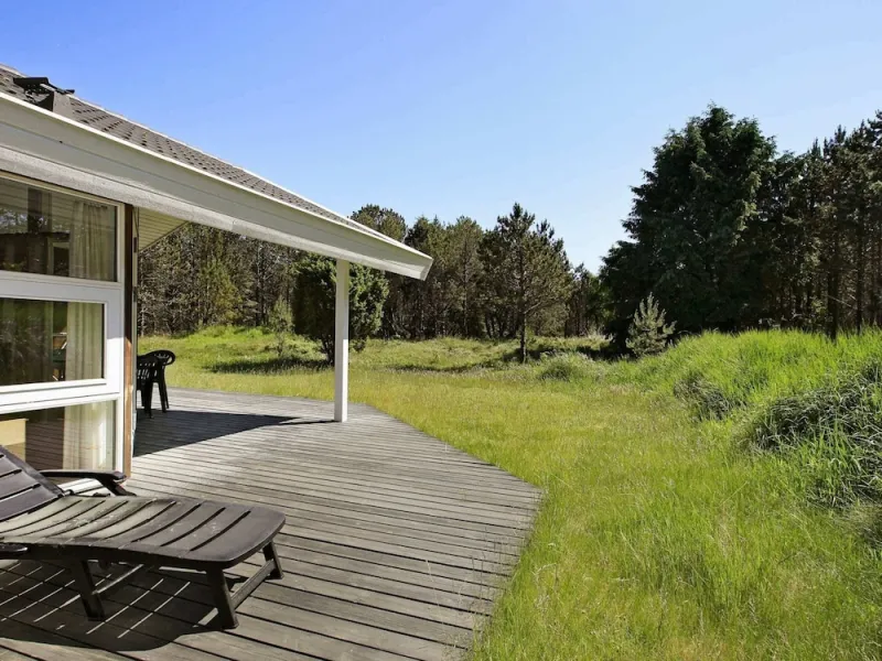 Billede 2 af 10 Person Holiday Home in Albaek