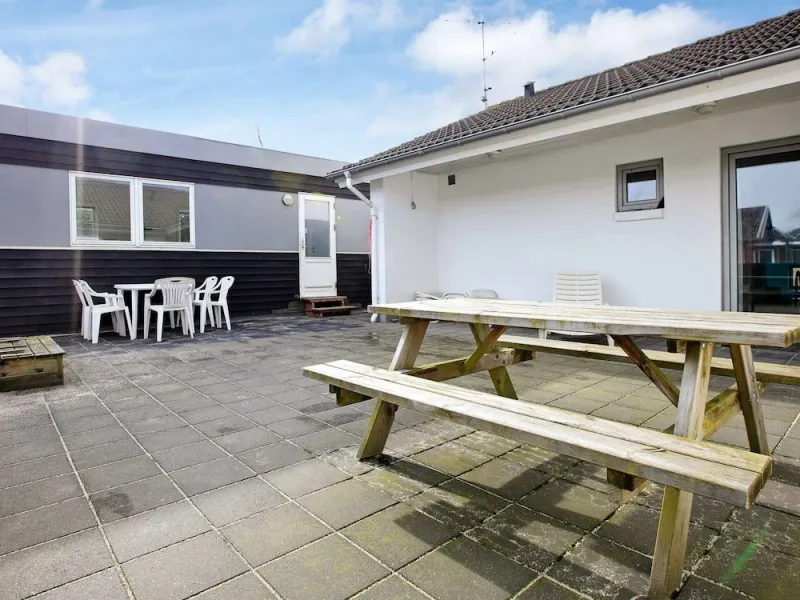 Billede 22 af 10 Person Holiday Home in Blavand