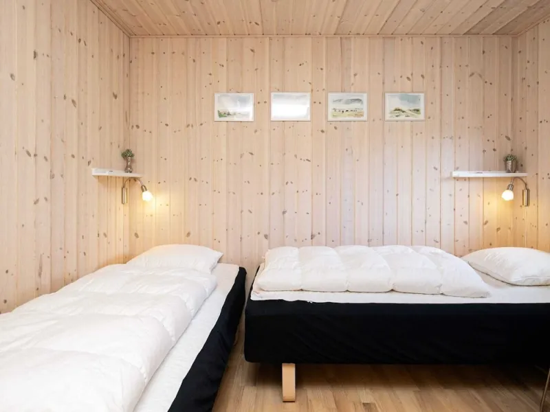 Billede 2 af 8 Person Holiday Home in Blavand