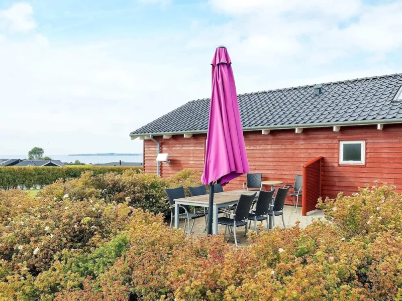 Billede 2 af 6 Person Holiday Home in Faaborg