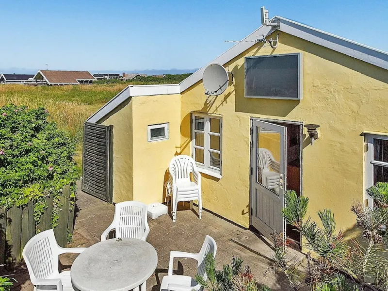 Billede 7 af 4 Person Holiday Home in Lokken