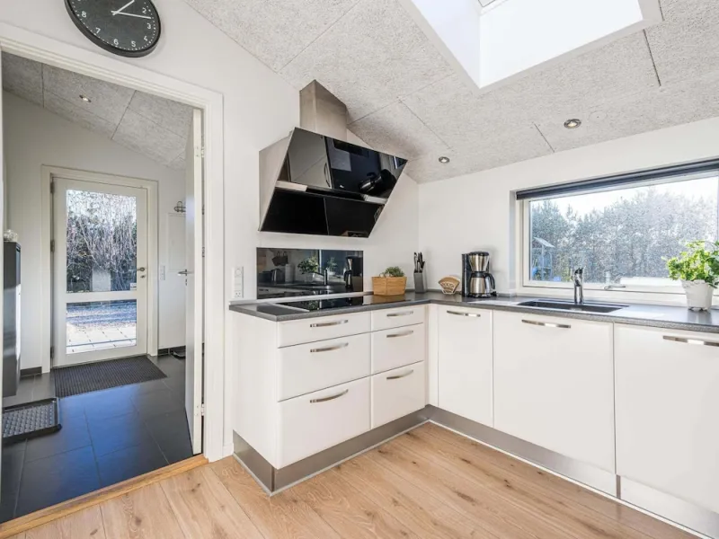 Billede 10 af 8 Person Holiday Home in Blavand