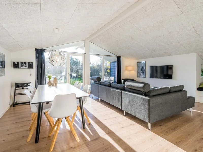 Billede 21 af 8 Person Holiday Home in Blavand