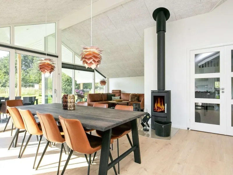 Billede 2 af 8 Person Holiday Home in Bindslev