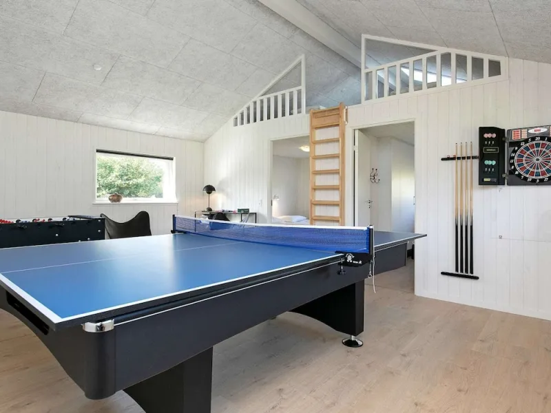 Billede 20 af 8 Person Holiday Home in Bindslev