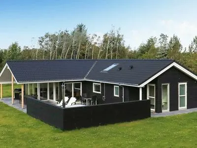 Billede 30 af 8 Person Holiday Home in Bindslev