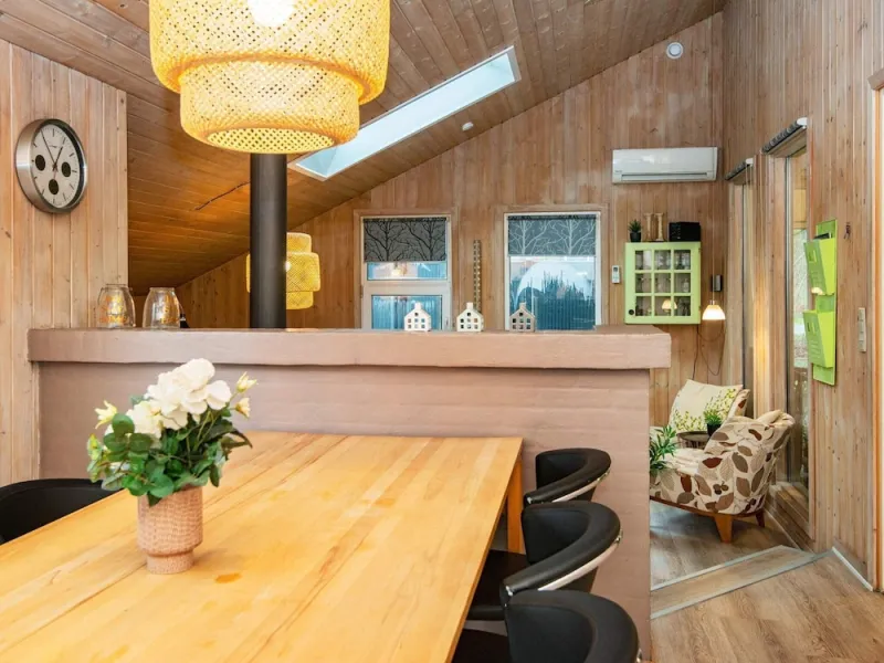 Billede 5 af 8 Person Holiday Home in Oksbol