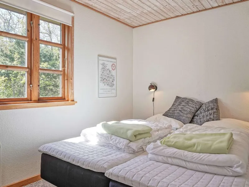 Billede 6 af 6 Person Holiday Home in Aakirkeby