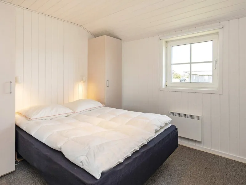 Billede 2 af 12 Person Holiday Home in Blavand
