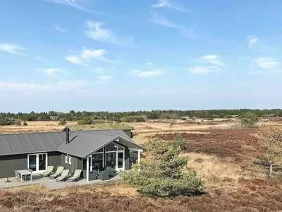 Billede 29 af Scenic Holiday Home in Rømø with Hot Tub & Sauna