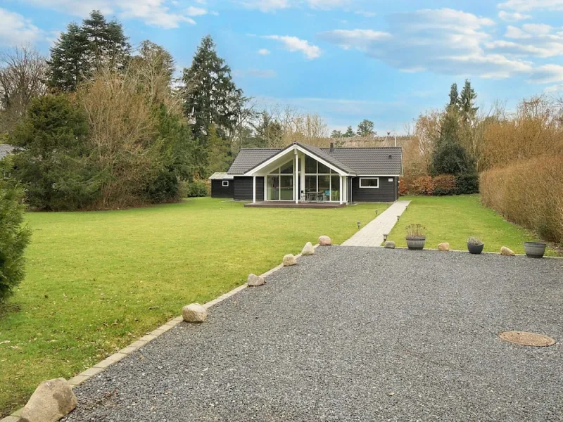 6 Person Holiday Home in Melby