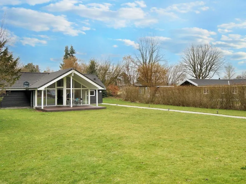 Billede 14 af 6 Person Holiday Home in Melby