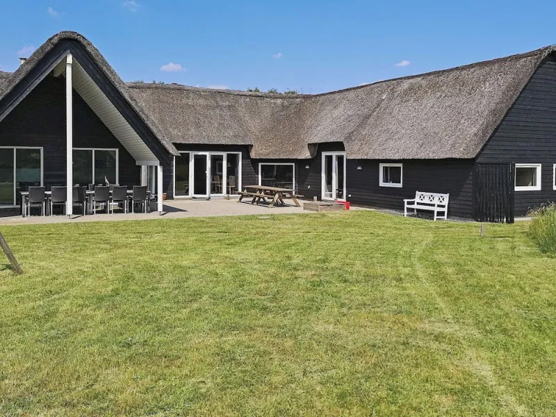 20 Person Holiday Home in Romo