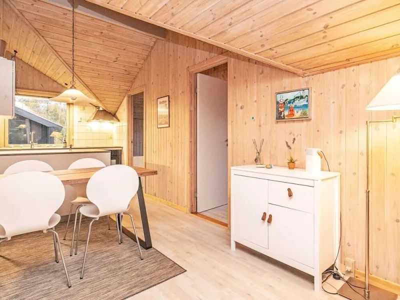 Billede 6 af 5 Person Holiday Home in Strandby