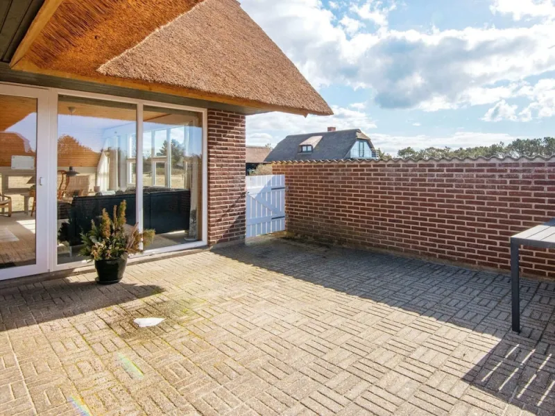 Billede 8 af 7 Person Holiday Home in Blavand