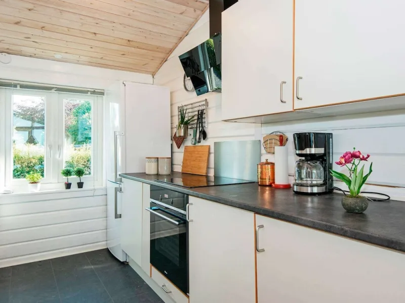 Billede 17 af Spacious Holiday Home in Egernsund with Hot Tub