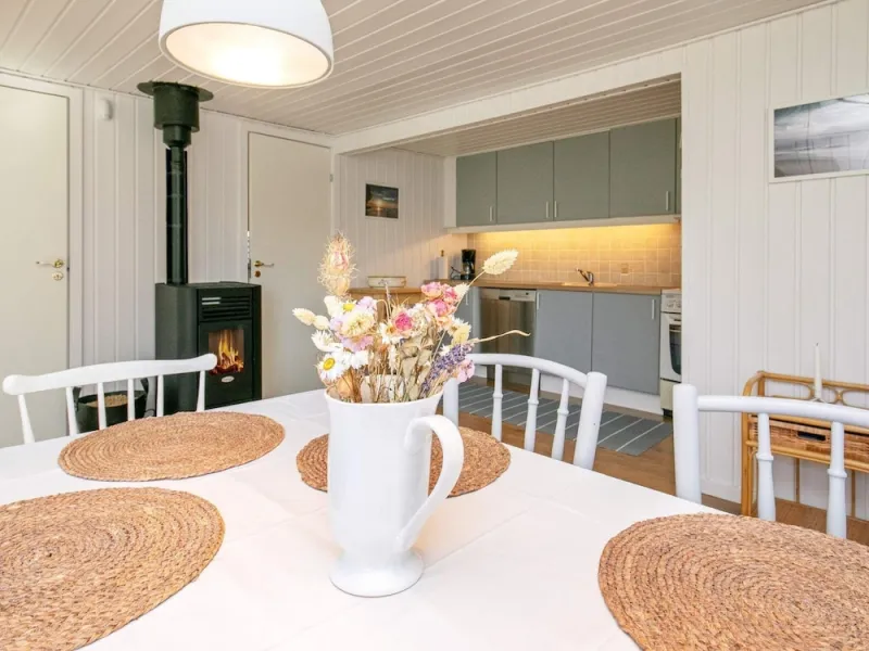 Billede 2 af 8 Person Holiday Home in Thisted