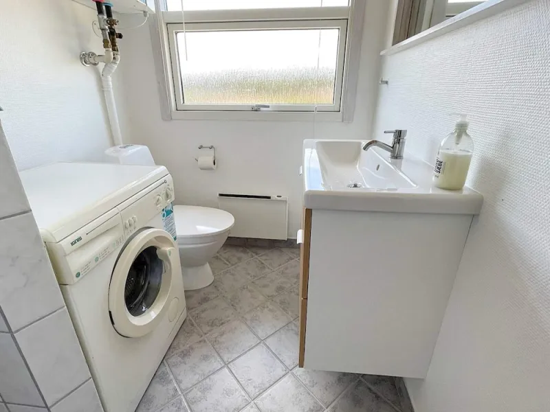 Billede 8 af 6 Person Holiday Home in Glesborg