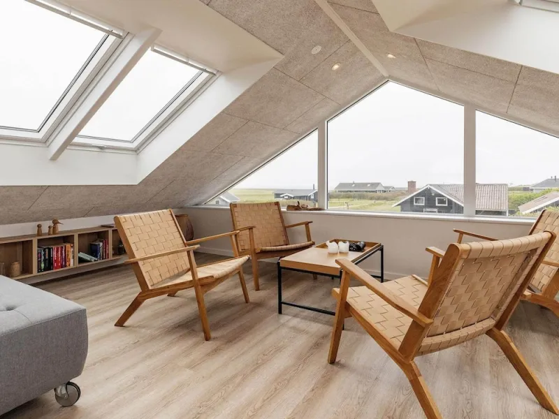 Billede 20 af Cozy Holiday Home in Lokken near Sea