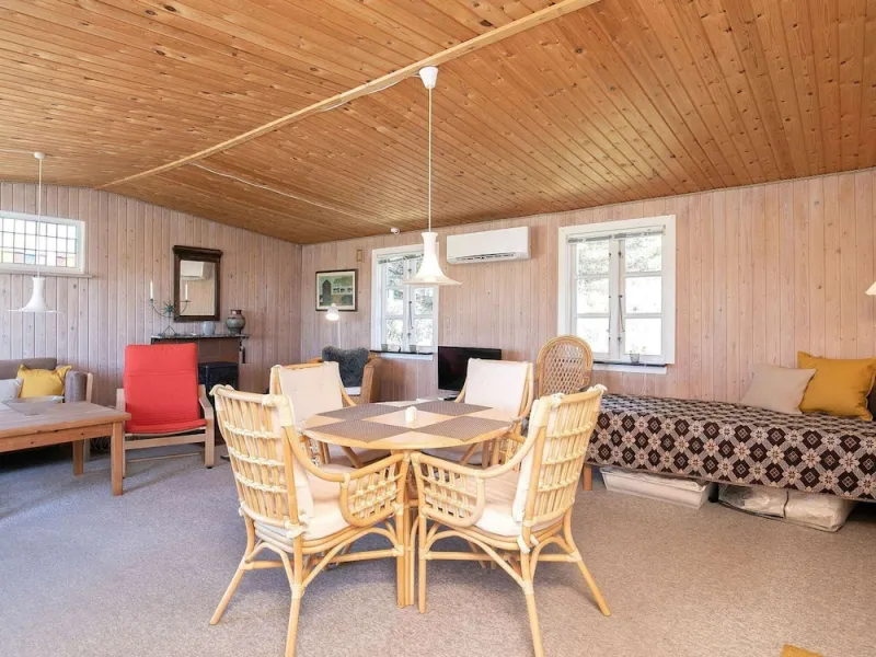 Billede 4 af 4 Person Holiday Home in Lokken