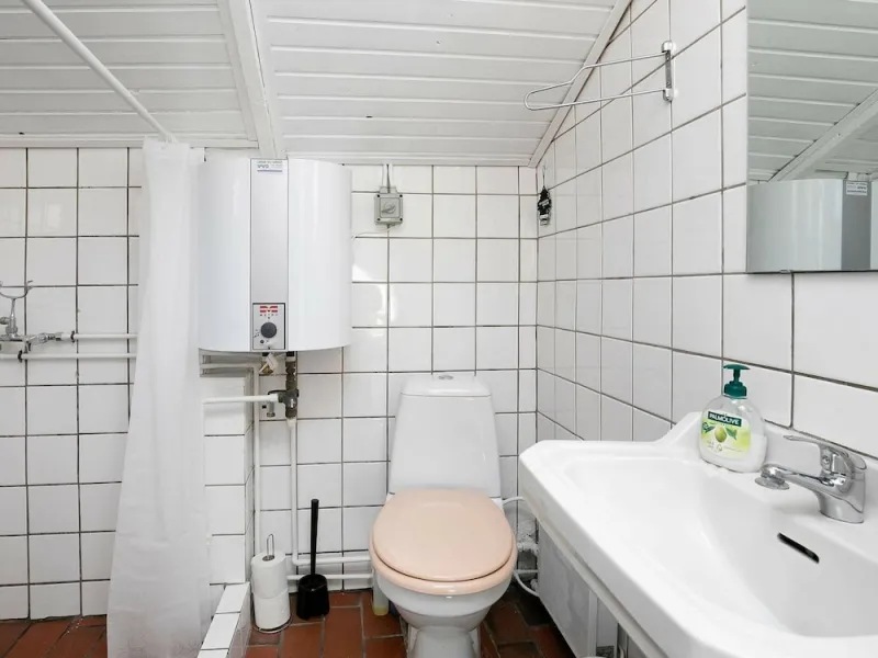 Billede 8 af 4 Person Holiday Home in Lokken