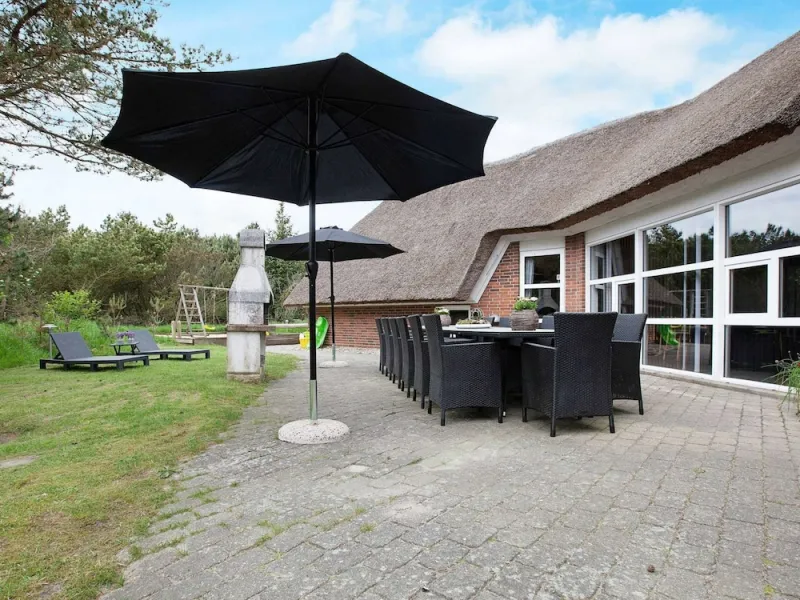 Billede 7 af 12 Person Holiday Home in Blavand
