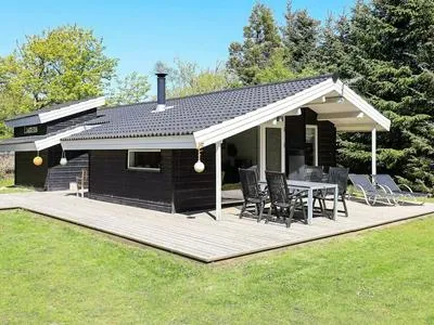 Billede 21 af 4 Person Holiday Home in Lokken