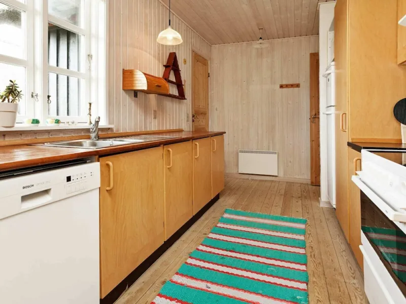 Billede 2 af 6 Person Holiday Home in Blavand