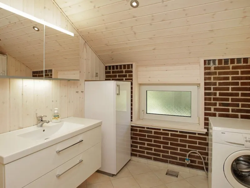 Billede 3 af Vibrant Holiday Home in Blåvand near Sea