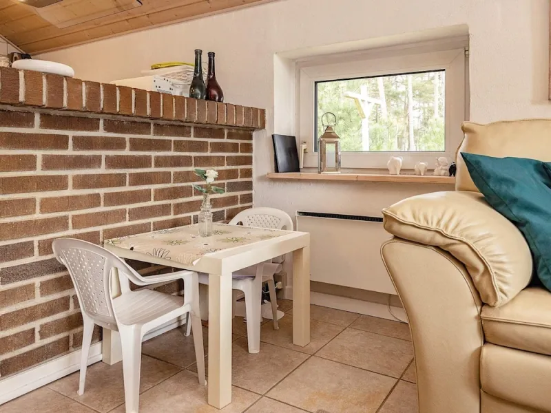 Billede 4 af Vibrant Holiday Home in Blåvand near Sea
