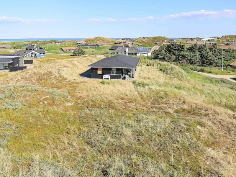 Billede 3 af 10 Person Holiday Home in Hvide Sande