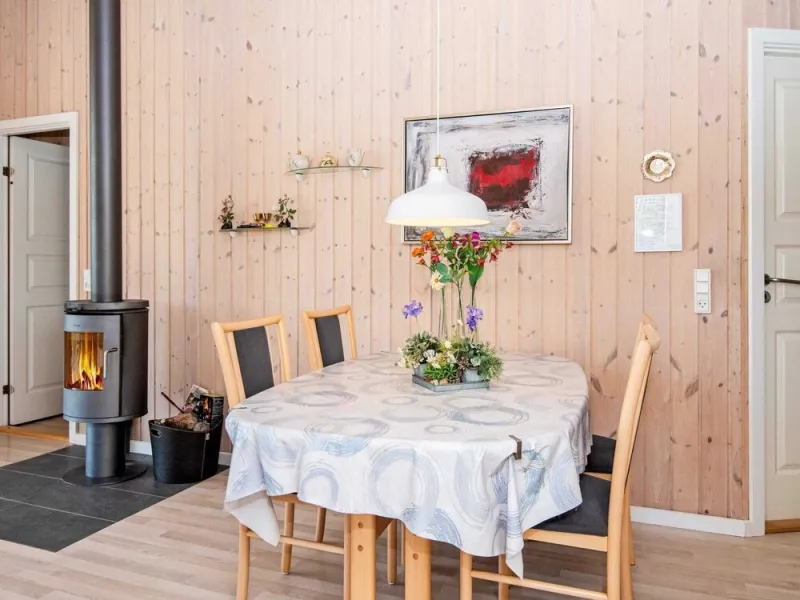 Billede 4 af 6 Person Holiday Home in Tarm