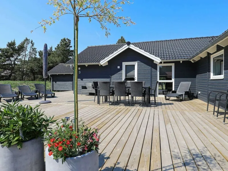 Billede 27 af 12 Person Holiday Home in Blavand