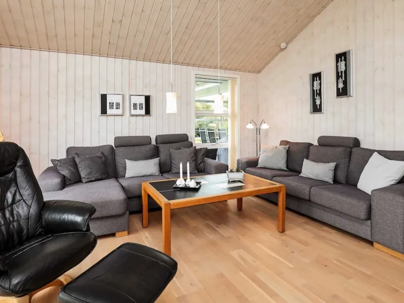 Billede 2 af 8 Person Holiday Home in Fjerritslev
