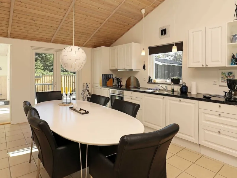 Billede 13 af 10 Person Holiday Home in Frostrup