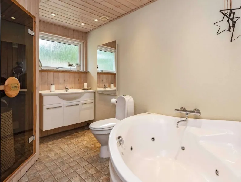 Billede 10 af 9 Person Holiday Home in Albaek