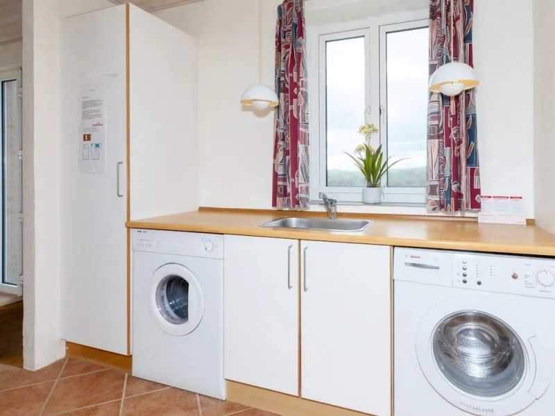 Billede 5 af 10 Person Holiday Home in Frostrup