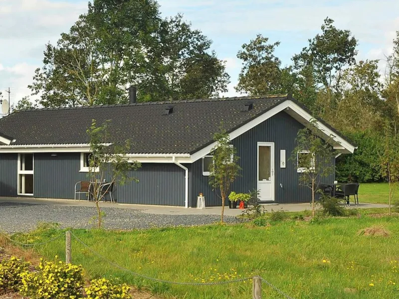 6 Person Holiday Home in Oksbol