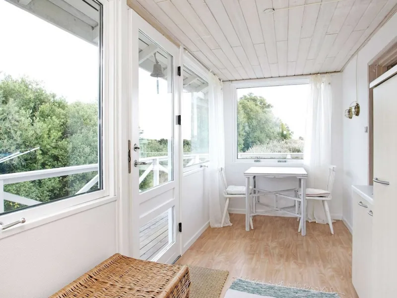 Billede 6 af 6 Person Holiday Home in Albaek
