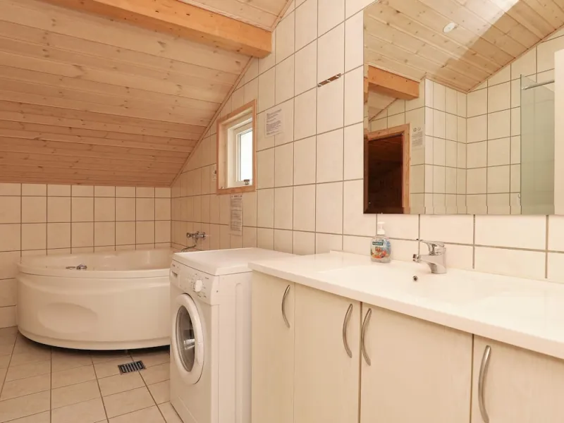 Billede 5 af 8 Person Holiday Home in Dannemare