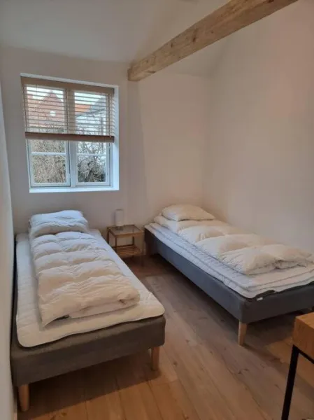 Billede 2 af Hyggeligt lille byhus lige mellem havnen og bytorv