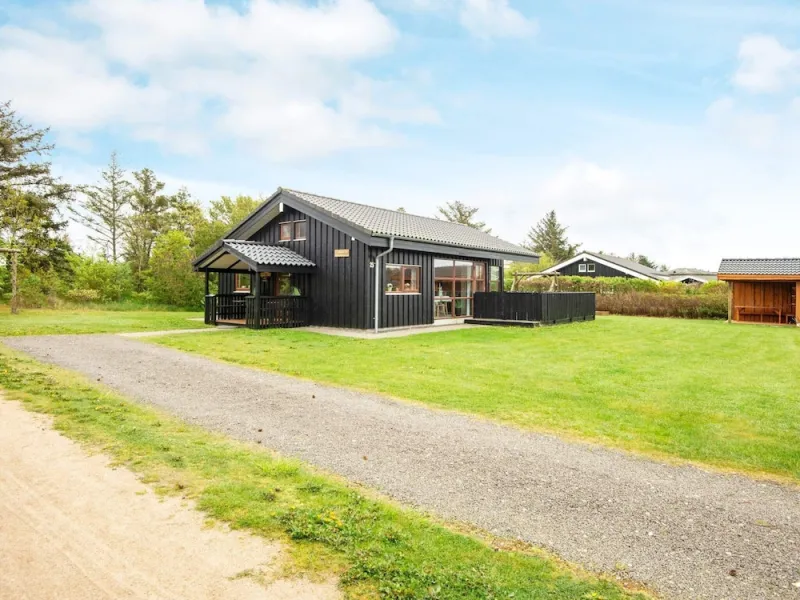 Billede 14 af Spacious Holiday Home in Tarm near Beach