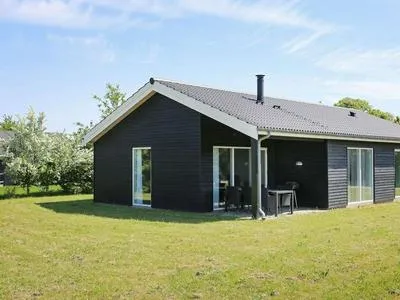 Billede 9 af 6 Person Holiday Home in Horve