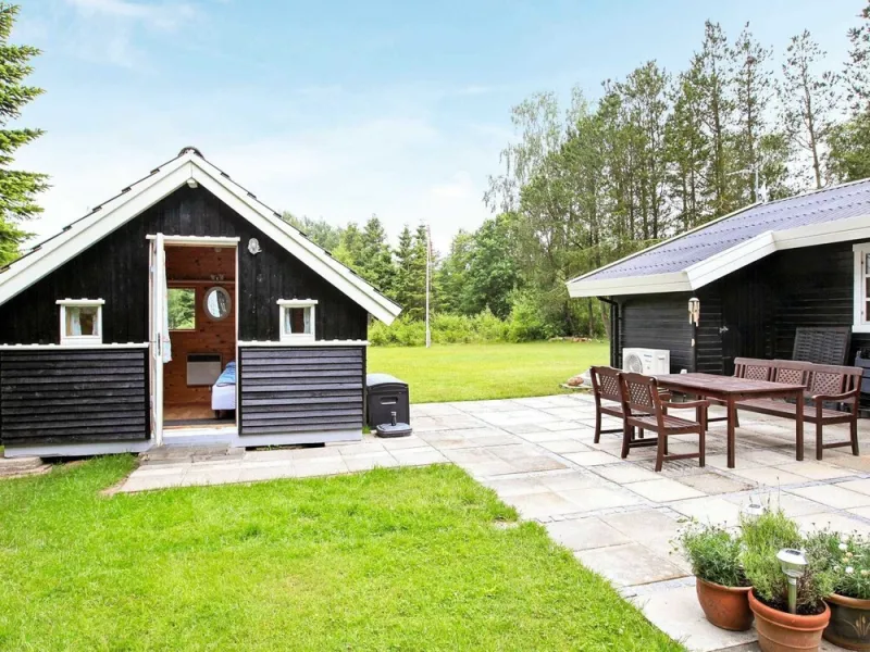 Billede 22 af 8 Person Holiday Home in Hojslev