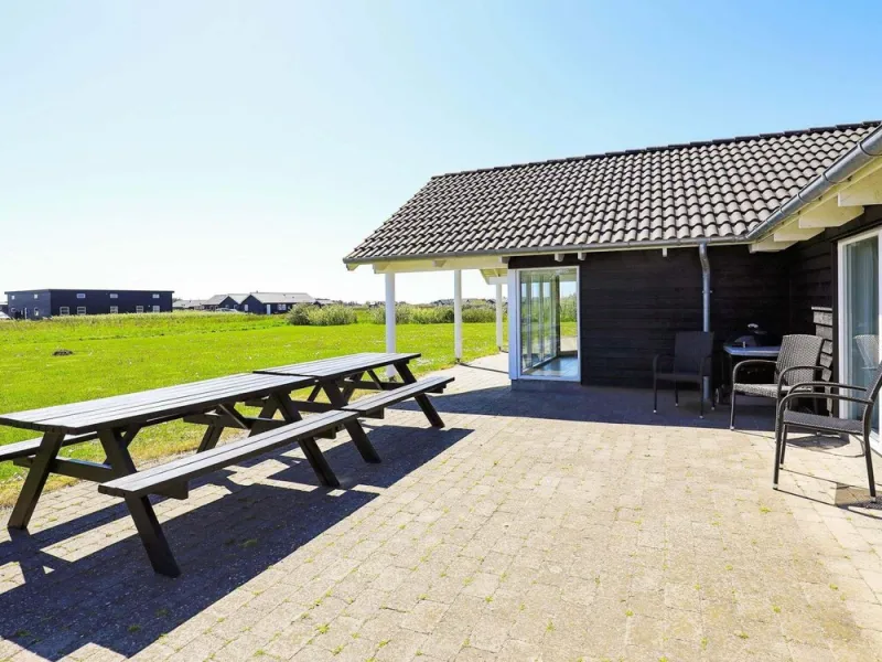 Billede 6 af 14 Person Holiday Home in Lokken