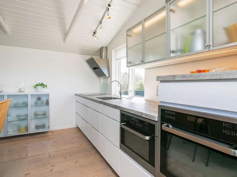 Billede 18 af 7 Person Holiday Home in Lokken