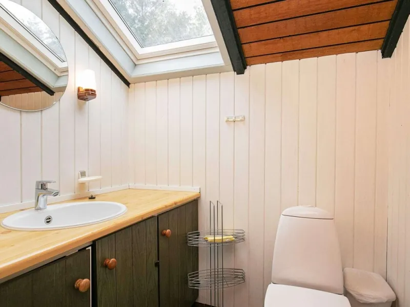 Billede 14 af 6 Person Holiday Home in Lokken