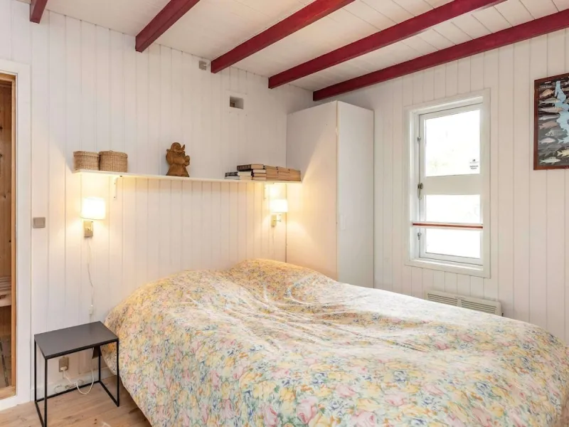 Billede 2 af 5 Person Holiday Home in Albaek