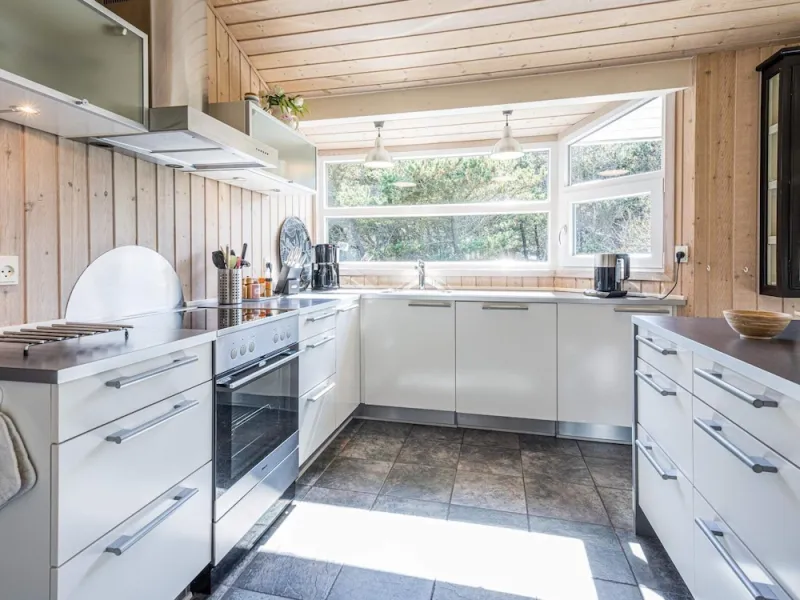 Billede 12 af 8 Person Holiday Home in Henne