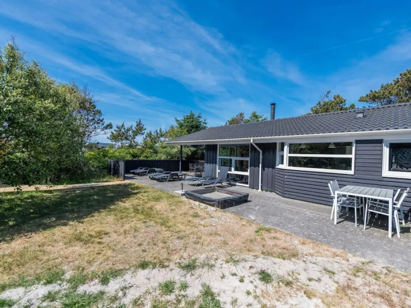 Billede 21 af 8 Person Holiday Home in Henne